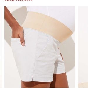 NWT- loft rivera maternity shorts